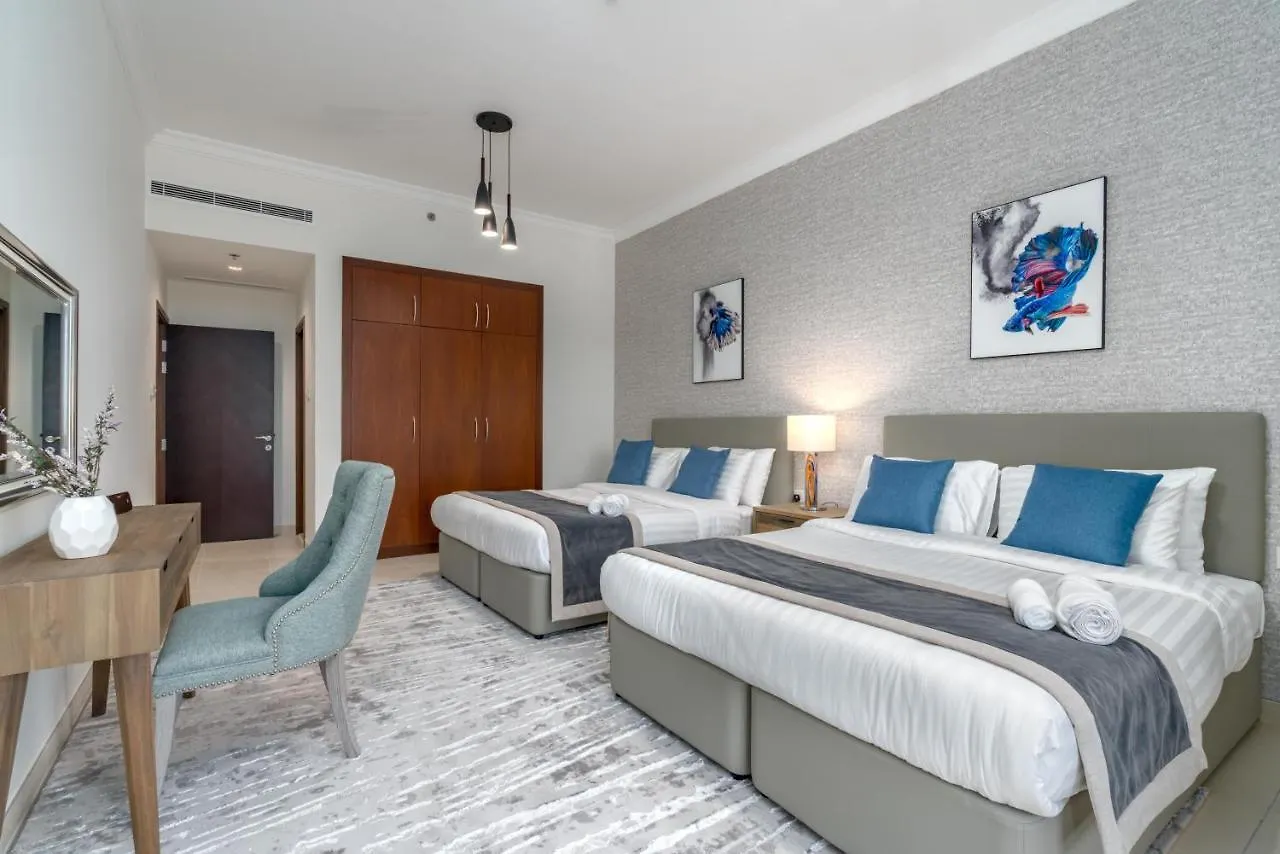 Globalstay At Palm Jumeirah Beachfront Paradise With Pool And Gym Dubaï
