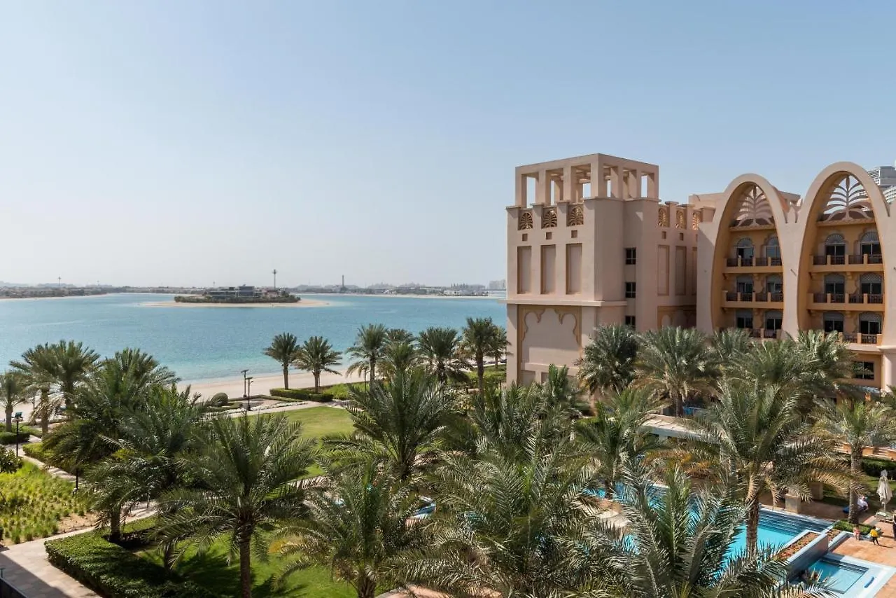 Globalstay At Palm Jumeirah Beachfront Paradise With Pool And Gym Dubai Apartment