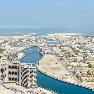 Bnbme - Waterfront Expansive Apt With Maid's Room, Poolside Cafe دبي