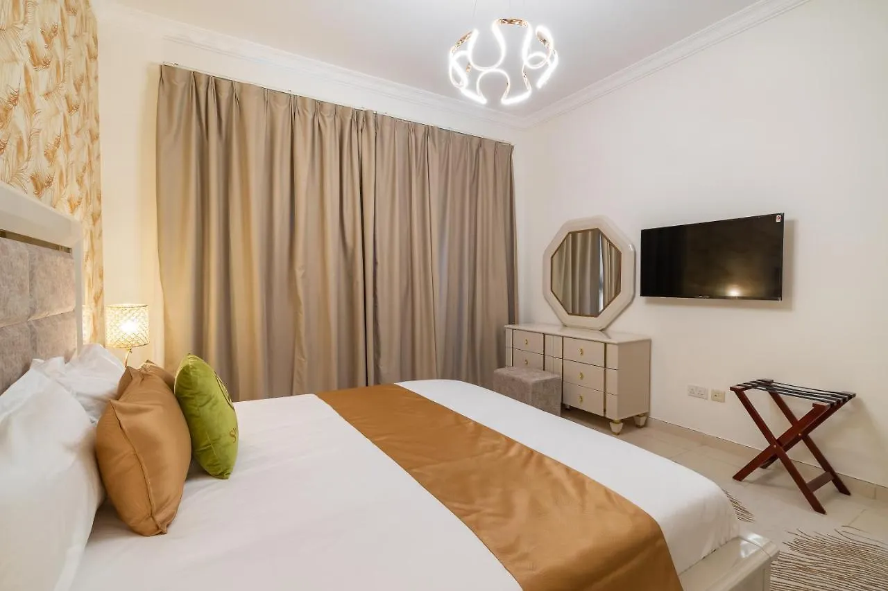Globalstay At Palm Jumeirah Beachfront Paradise With Pool And Gym Dubaj Apartament