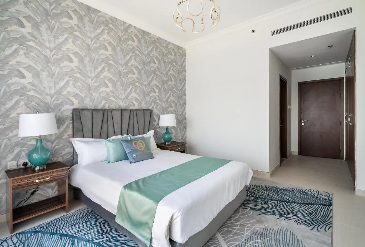 Apartament Globalstay At Palm Jumeirah Beachfront Paradise With Pool And Gym Dubaj