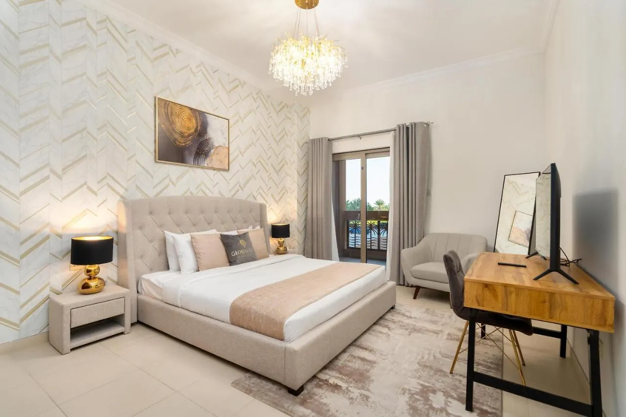 דובאי Globalstay At Palm Jumeirah Beachfront Paradise With Pool And Gym איחוד האמירויות הערביות