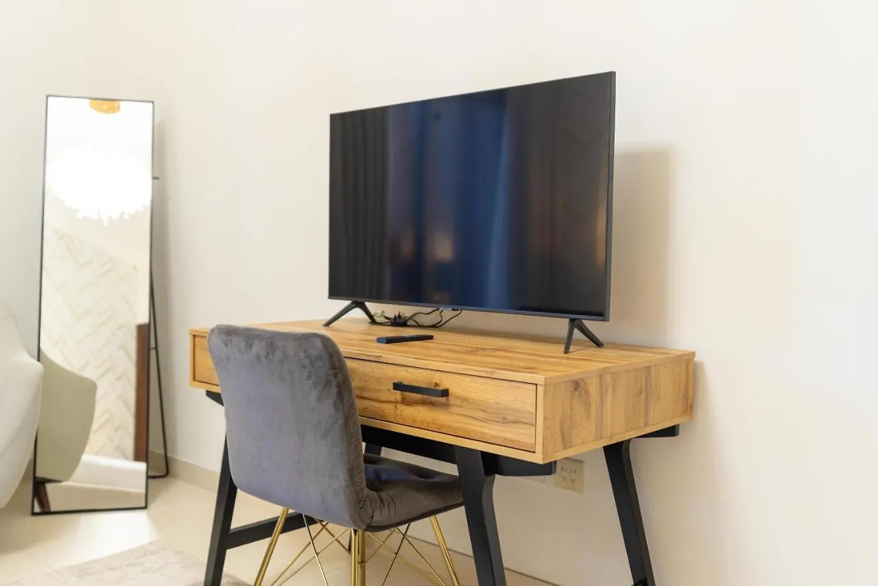 Globalstay At Palm Jumeirah Beachfront Paradise With Pool And Gym Dubaj 0*,  Zjednoczone Emiraty Arabskie